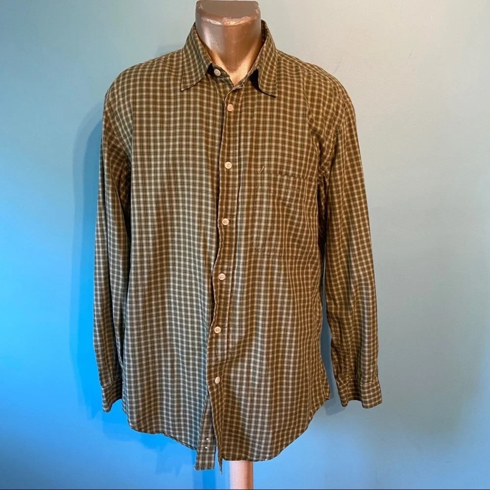 💥5/$25 Men’s Esprit  green plaid button up shirt‎